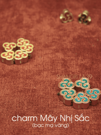 charm Mây Nhị Sắc