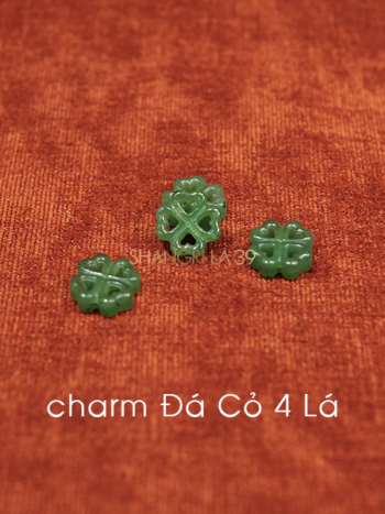 charm Đá Cỏ 4 Lá