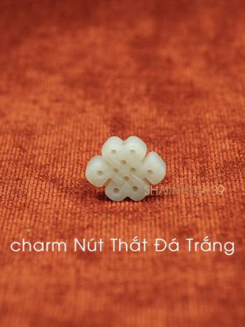 charm Nút Thắt Đá Trắng