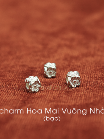 charm Hoa Mai Vuông Bạc Nhỏ